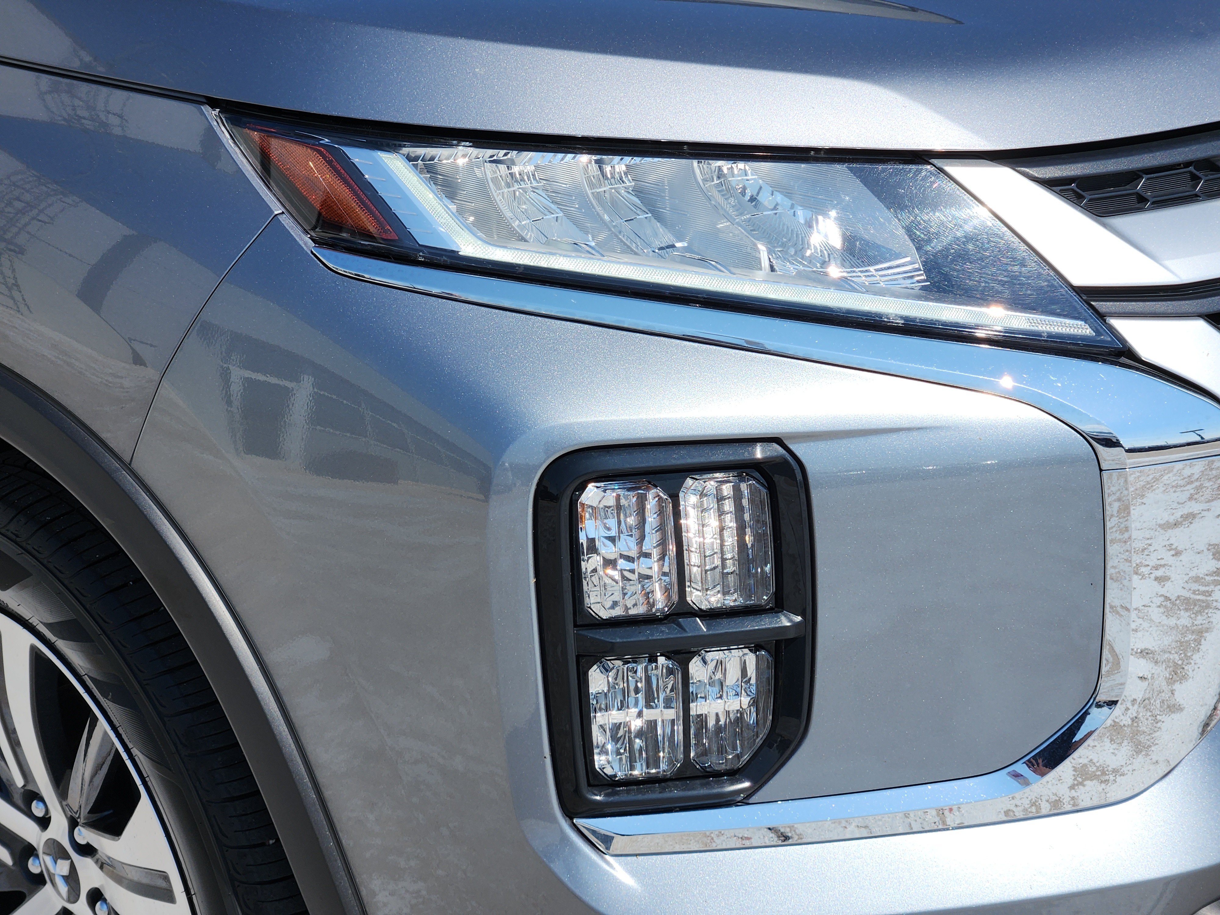 Used 2025 Mitsubishi Outlander Sport ES AWD/4WD image 10