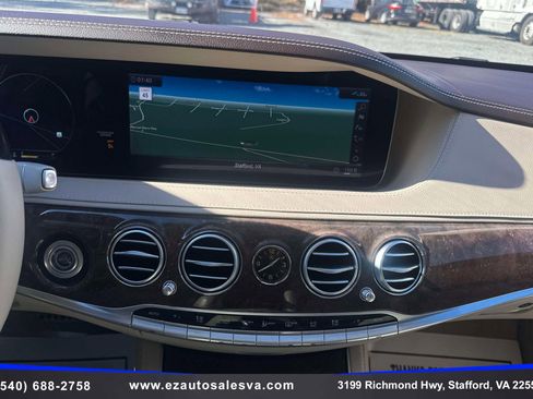 Used 2019 Mercedes-Benz S 560 Sedan image 28