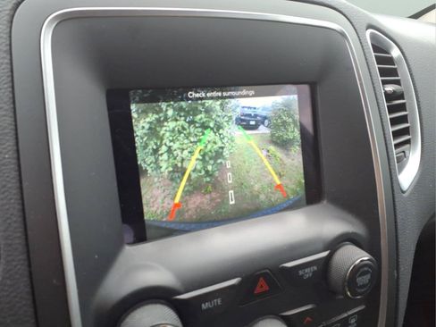 Used 2019 Dodge Durango SXT w/ 3rd Row Seating Group AWD/4WD image 19