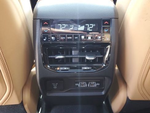 Used 2024 Jeep Grand Cherokee L Summit AWD/4WD image 14