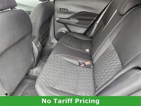 Used 2022 Nissan Kicks SV image 24