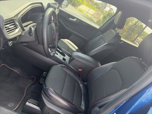 Used 2023 Ford Escape ST-Line Select w/ Tech Pack #1 AWD/4WD image 9