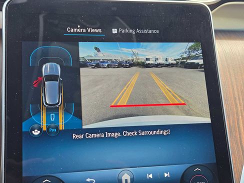 Used 2026 Mercedes-Benz GLC 300 4MATIC image 32