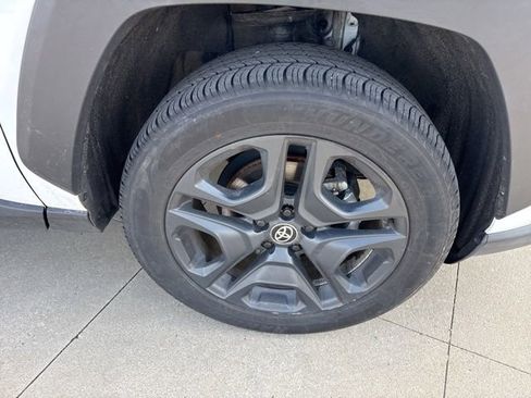 Used 2024 Toyota RAV4 Adventure image 9