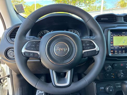 Certified 2023 Jeep Renegade Latitude AWD/4WD image 27