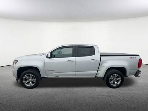 Used 2019 Chevrolet Colorado Z71 AWD/4WD image 6