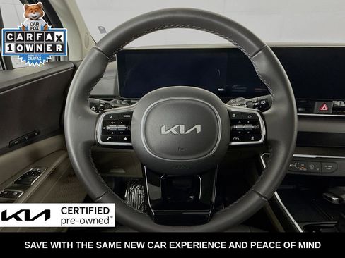 Used 2025 Kia Carnival SX image 12
