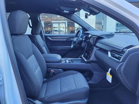 New 2026 GMC Acadia Elevation w/ LPO, Floor Liner Package image 40