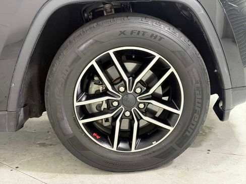 Used 2020 Jeep Grand Cherokee Trailhawk AWD/4WD image 19