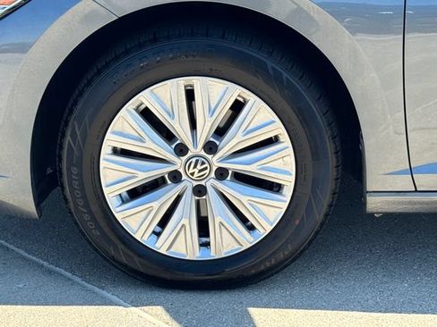 Used 2019 Volkswagen Jetta S w/ Driver Assistance Package FWD image 5