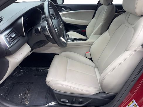 Used 2023 Genesis G70 2.0T image 27