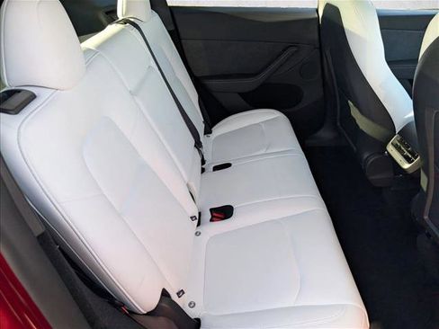 Used 2025 Tesla Model Y Performance image 22