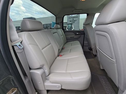 Used 2011 GMC Sierra 1500 SLT w/ SLT Convenience Package AWD/4WD image 14