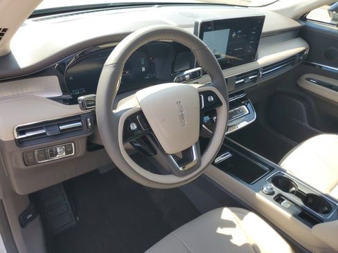 Certified 2023 Lincoln Corsair AWD w/ Equipment Group 101A image 13