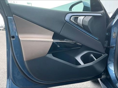 Used 2026 BMW X3 xDrive30 w/ Premium Package image 18