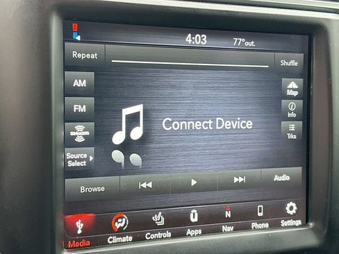 Used 2020 RAM 1500 Classic SLT w/ Luxury Group RWD image 14