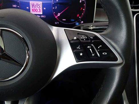 Used 2025 Mercedes-Benz C 300 4MATIC Sedan image 37