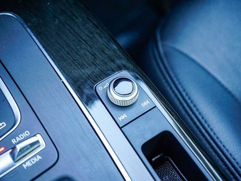 Used 2020 Audi Q5 2.0T Premium Plus w/ Premium Plus Package image 25