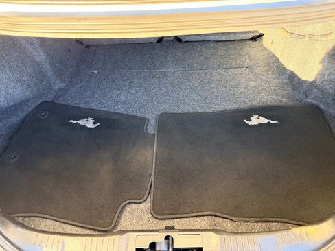 Used 2015 Ford Mustang Premium image 18