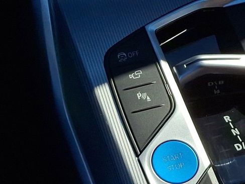 Used 2023 BMW i4 eDrive35 w/ Premium Package image 31