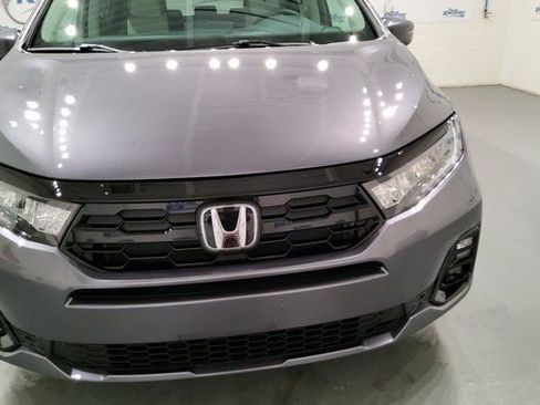 Used 2025 Honda Odyssey Elite image 9