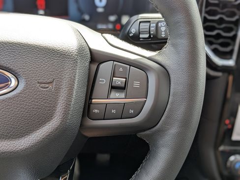 New 2025 Ford Ranger Lariat w/ FX4 Off-Road Package image 30