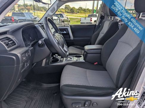 Used 2022 Toyota 4Runner SR5 AWD/4WD image 20