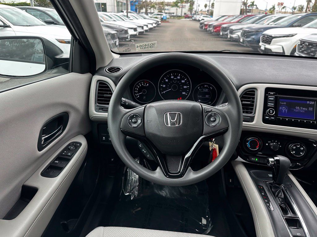 Used 2017 Honda HR-V LX image 18