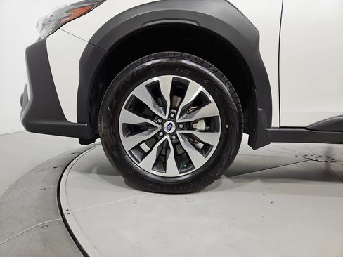 Certified 2025 Subaru Outback Touring AWD/4WD image 29