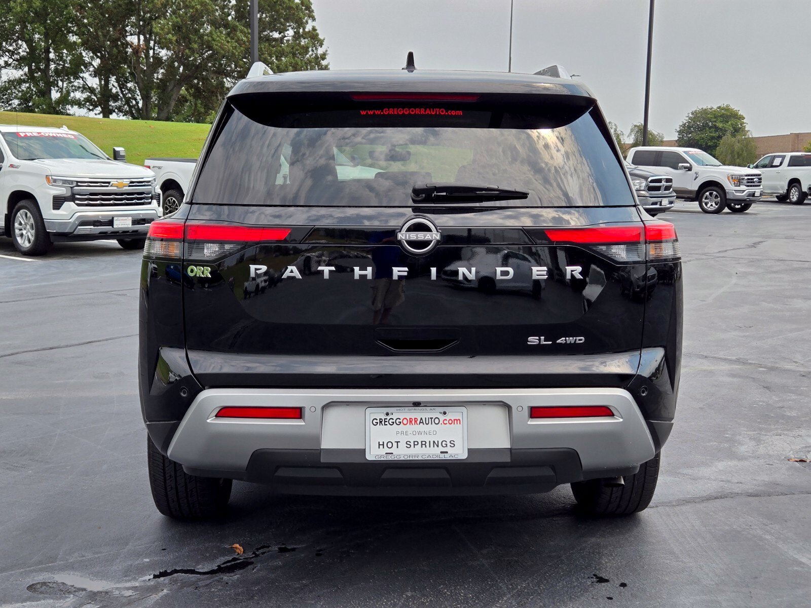 Used 2025 Nissan Pathfinder SL AWD/4WD image 4