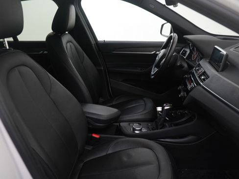 Used 2017 BMW X1 xDrive28i image 11