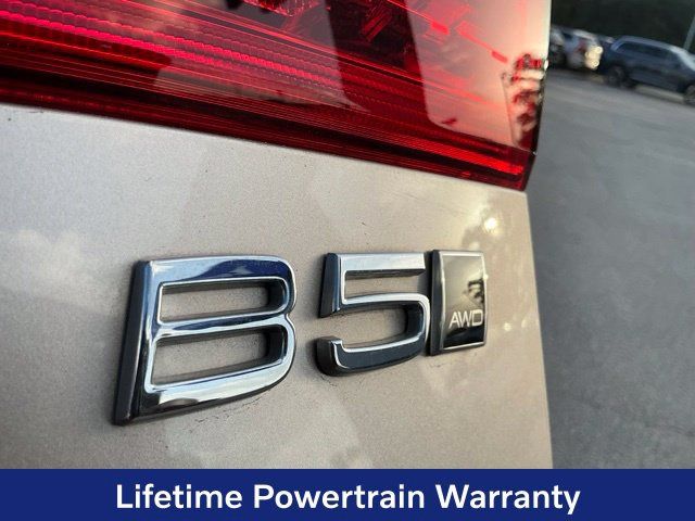 Certified 2024 Volvo XC60 B5 Plus w/ Protection Package Premier AWD/4WD image 26