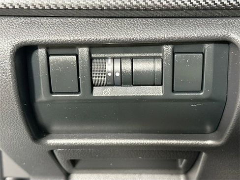 Used 2024 Subaru Crosstrek 2.0i Premium image 23