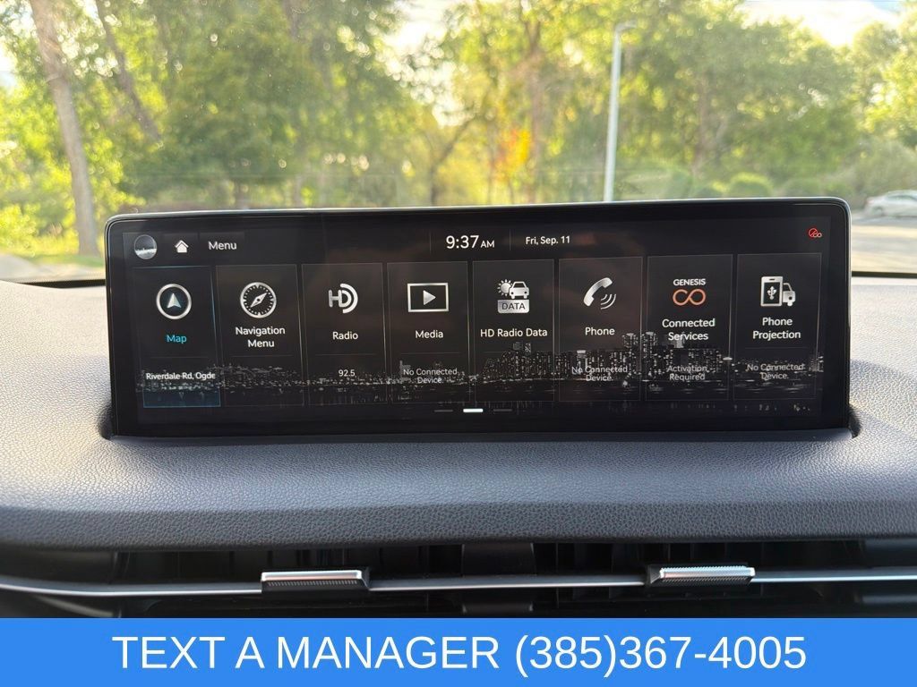 Used 2025 Genesis GV70 2.5T AWD/4WD image 21