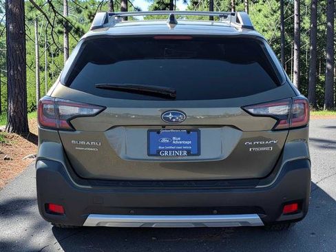 Used 2023 Subaru Outback Touring AWD/4WD image 5