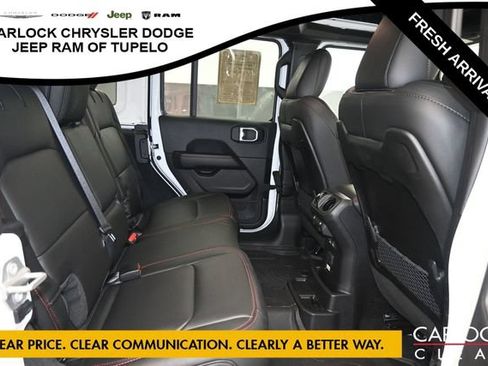 Used 2024 Jeep Wrangler Unlimited Rubicon AWD/4WD image 33