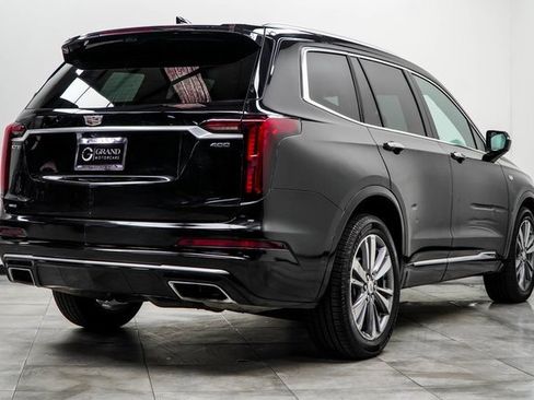 Used 2020 Cadillac XT6 Premium Luxury image 11