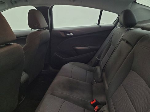 Used 2019 Chevrolet Cruze LT w/ Convenience Package FWD image 18