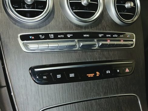 Certified 2020 Mercedes-Benz GLC 300 4MATIC image 21