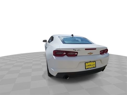 Used 2023 Chevrolet Camaro LT image 7