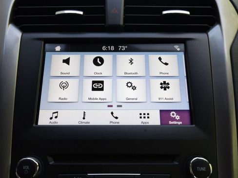 Used 2018 Ford Fusion SE w/ Fusion SE Technology Package FWD image 41