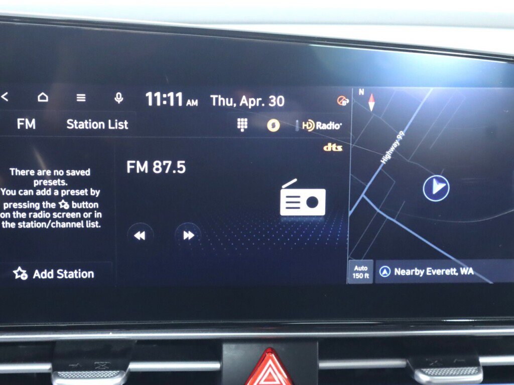 Used 2025 Hyundai Elantra SEL FWD image 16