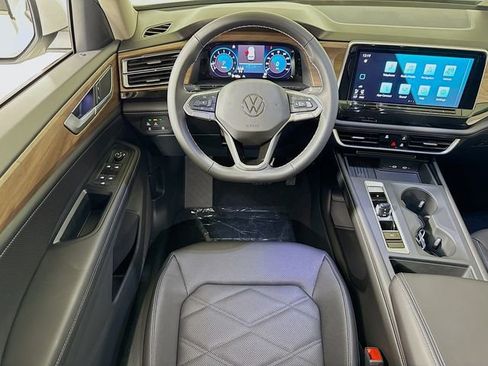 New 2026 Volkswagen Atlas SE image 15