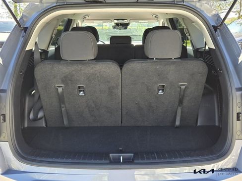 Certified 2025 Kia Sorento LX image 14