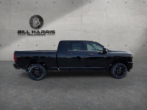 New 2026 RAM 3500 Laramie AWD/4WD image 4