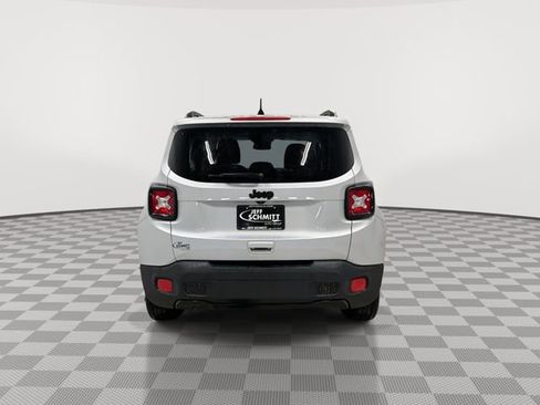 Used 2018 Jeep Renegade Altitude w/ Popular Equipment Group image 9