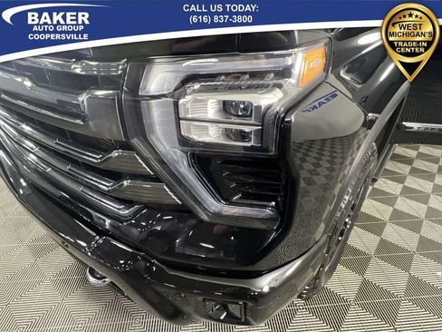 Used 2024 Chevrolet Silverado 2500 High Country w/ High Country Premium Package image 35