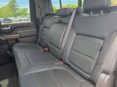 Used 2021 GMC Sierra 2500 Denali w/ Denali Black Diamond Edition AWD/4WD image 13