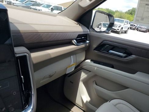 New 2026 GMC Yukon XL Denali AWD/4WD image 25