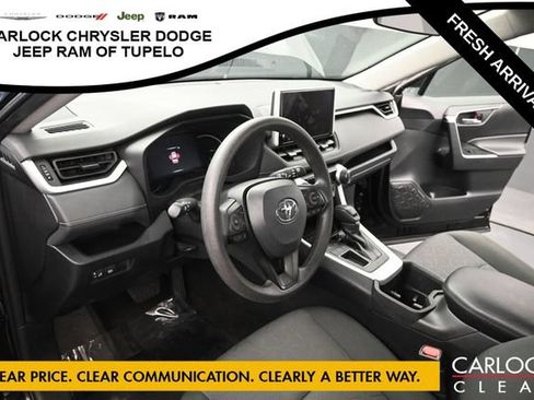 Used 2024 Toyota RAV4 XLE FWD image 13
